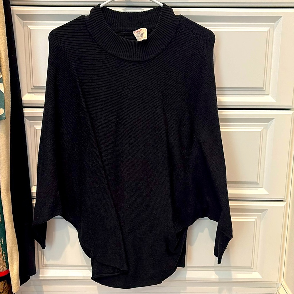 Kerisma Black Shortsleeve Sweater